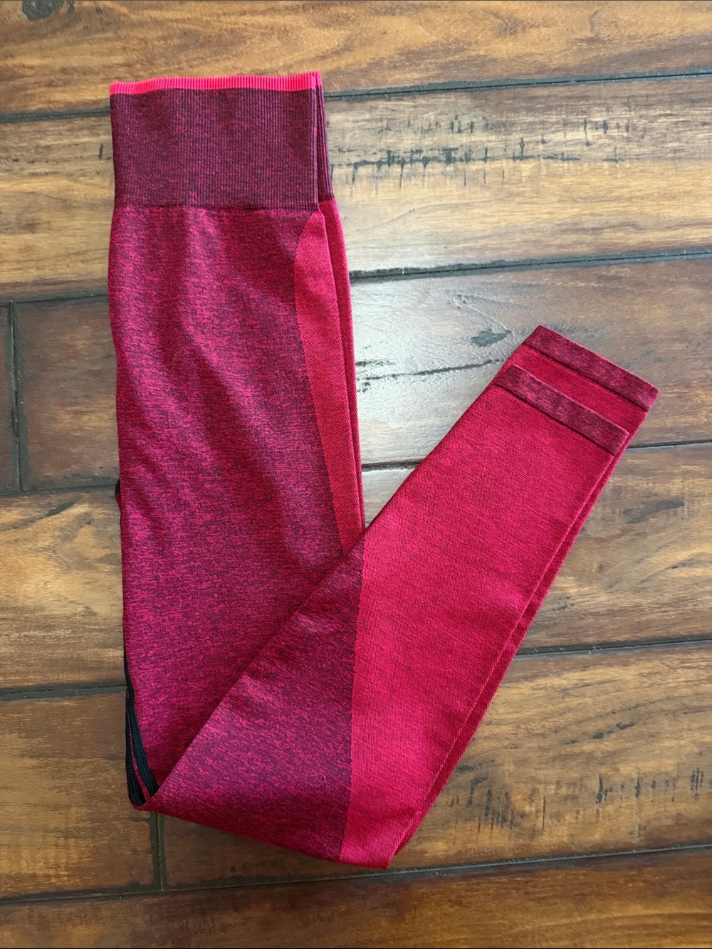 PINK Victoria's Secret Seamless Heathered Red/Black Leggings